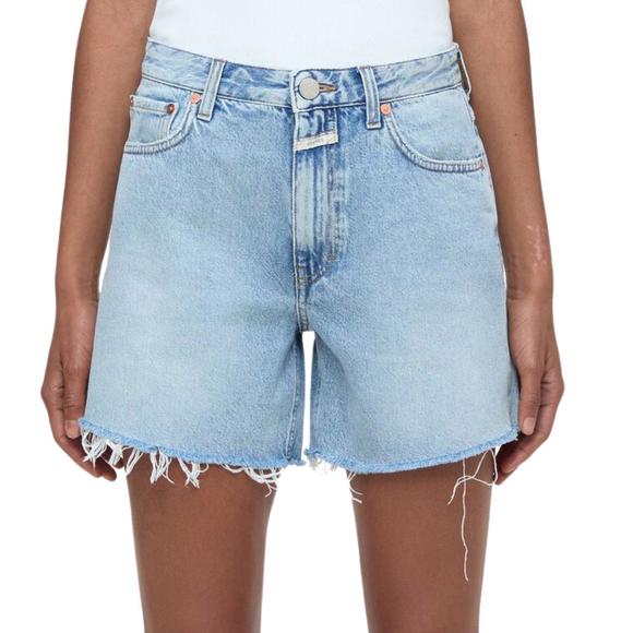 NEW CLOSED janey shorts in light blue